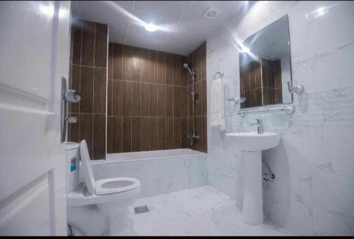 דובאי Dreamwhite Hotel מראה חיצוני תמונה